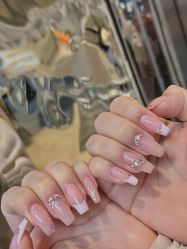 -LISSOM莉森 Nail ·美甲美睫原创定制店