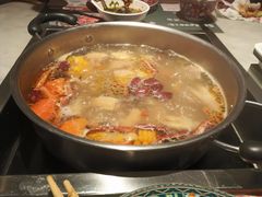 -尚尚仙·酸汤猪手·猪肚鸡火锅(华联万柳购物中心店)