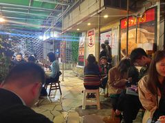 等位区-肥龙火锅(南坪店)