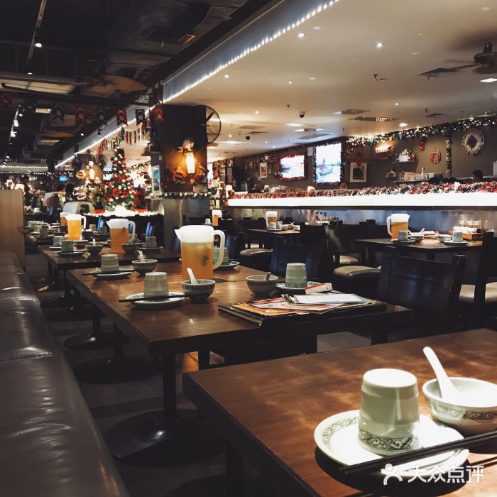 大头虾越式风味餐厅(光明广场店)大堂图片