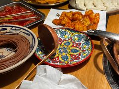 -洱火云南酸菜牛肉火锅(石景山当代商城店)