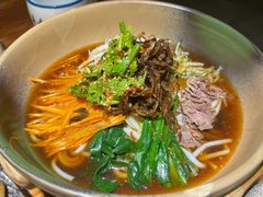 -滇香肴·云南菜蒸汽石锅鱼(云南北路店)