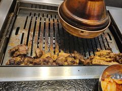 -臻牛烤肉