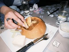 -穹六人间 people 6(岳阳路店)