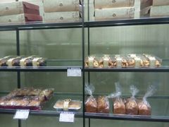 面包甜点陈列柜-德大西餐社(云南南路店)