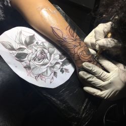 -刺客纹画纹身·洗纹身·穿孔饰品