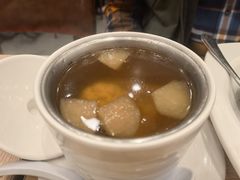 雪梨瘦肉炖汤-佰搭果·广式茶餐厅(西华路店)