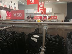 -H&M(鹏欣水游城店)