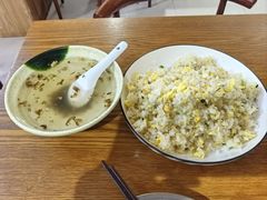 -黄阿姨锅贴大王(万航渡路店)