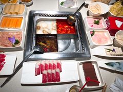 -海底捞火锅鲜切牛肉主题店(长寿路店)