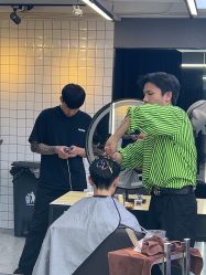 点击看大图 -藤野造型烫发染发