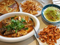 杂拌鱼-小船渔村•大连菜•大连焖鱼(黄河路店)