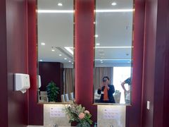 -爱康国宾体检中心(五角场万达广场分院)