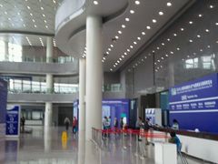 -上海跨国采购会展中心