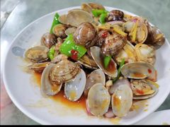 -四川小胡子海鲜(丁村万人海鲜广场店)