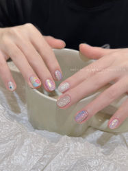 -花岐款式专研健康美甲沙龙