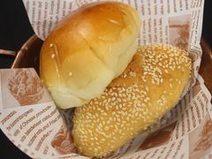 餐前欧式面包-YUE·6·西式融合餐厅(外滩六号店)