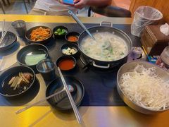 -BHC炸鸡(明洞总店)