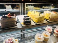 -焙丽拾光(麦凯乐直营店)