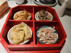 -老萍巷莲花血鸭·萍乡地标江西菜(步行街店)