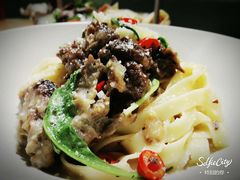 牛尾意面-HELLO 27 意面·沙拉·帕尼尼