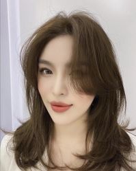 -变画·发型STUDIO