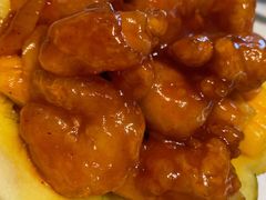 菠萝咕噜虾球-衡山汇·高级粤菜(霄云路店)