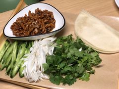 -关东小磨东北菜(上海长风大悦城店)