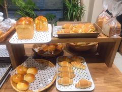 -沁屋面包店(人民东路店)