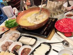 -鲜入围煮花胶鸡海鲜火锅