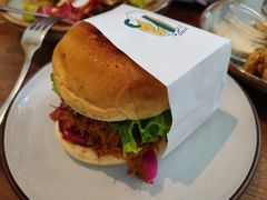 手撕猪肉汉堡-RAC BAR(安福路店)