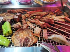 -小猪查理川式市井烤肉自助(辛集店)