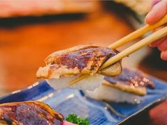 鹅肝寿司-呆住二更日本料理