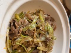 -渝信川菜 · 川味家常菜(财富购物中心店)