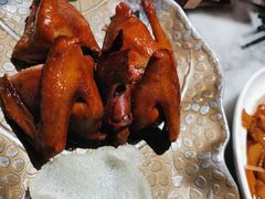 -蝴蝶里·粤菜·点心(龙湖天街&滨江店)