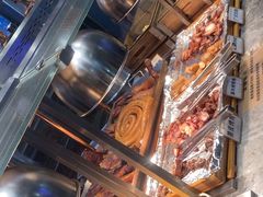 -金滏山烤肉·海鲜·火锅自助餐厅(襄阳万达店)