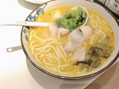 -鑫花溪牛肉米粉(凤凰街创始总店)