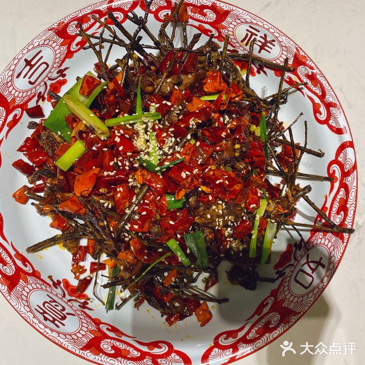 牙尖妹儿吃牙尖～