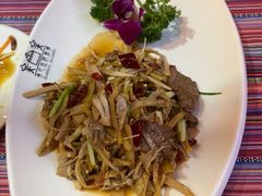 -香巴拉云南餐厅(华莱坞店)