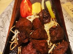 铁锄牛排-穹六人间 people 6(岳阳路店)