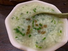 -舒小笼松针小笼包