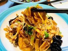 面筋炒蔬-浦江餐饮•上海菜馆(五四路店)