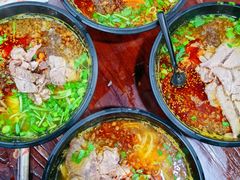酱香牛肉米线-一品飘香米线(一中总店)