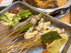 -牛串门串串香(东直门簋街总店)