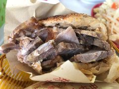 烧饼夹肉-洪峰浩老北京烧饼夹肉(角门路店)