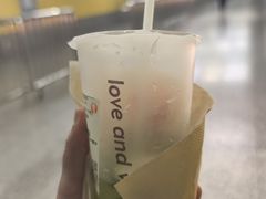 -沪上阿姨·臻选茶饮(上海环球港店)
