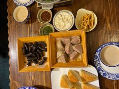 酸奶饼-蒙格乐蒙餐