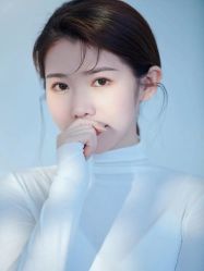 点击看大图 -定格摄影·轻奢定制写真馆