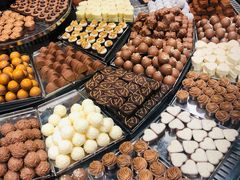 -Laderach 莱德拉(上海环贸iapm店)