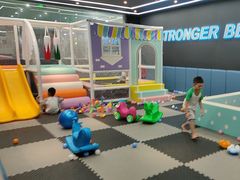 -小蓝鲸游泳培训基地(石景山店)